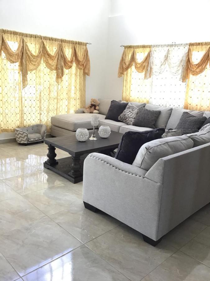 Villa Nilsa Bani Εξωτερικό φωτογραφία